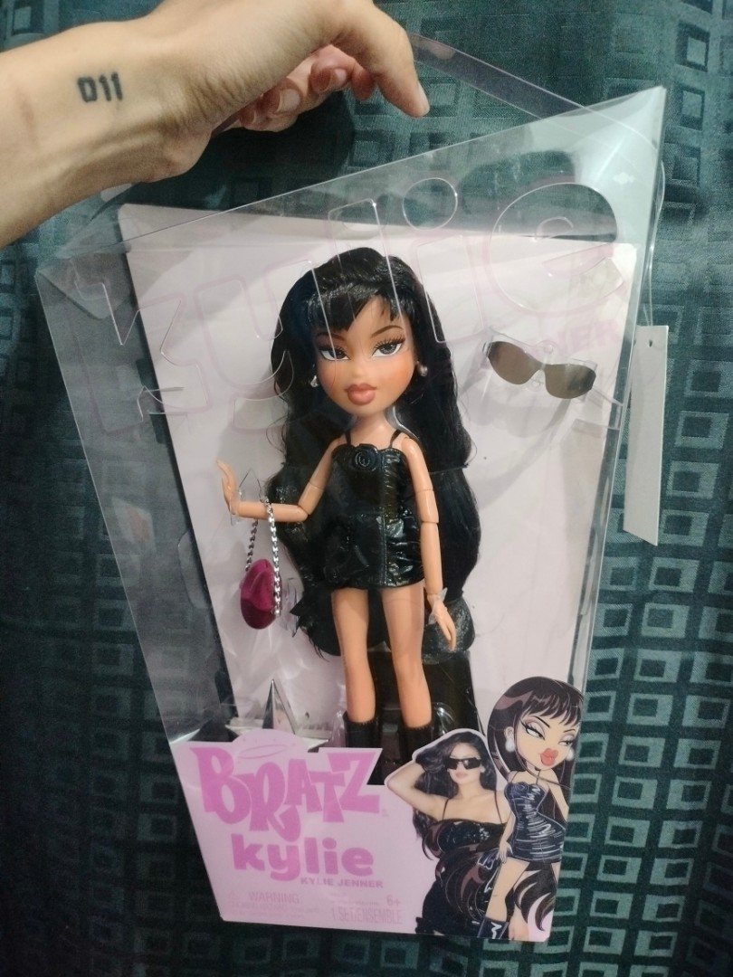 Bratz x Kylie Jenner Day Fashion Doll with Accessories and Poster NIB