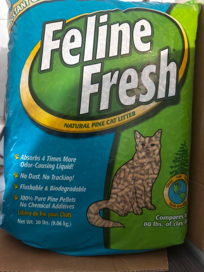 Cat's sand, 寵物用品, 寵物家品及其他 Carousell