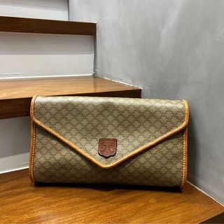 (Category: ) located in . Submitted by shop.nikki (Listing ID 1276022840, Image 1). Description: .