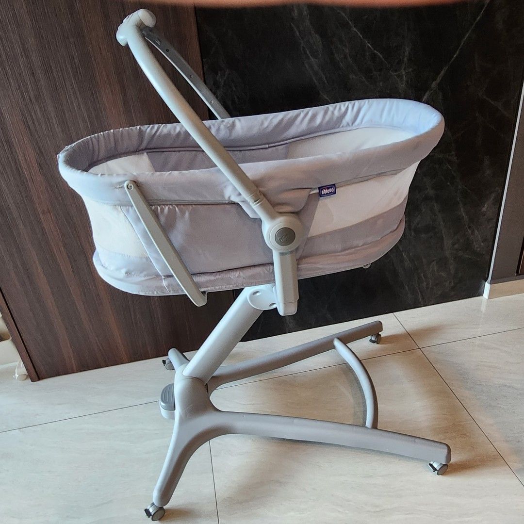 Chicco Baby Hug 4 in 1 Crib Cot Bed Babies Kids Baby Nursery