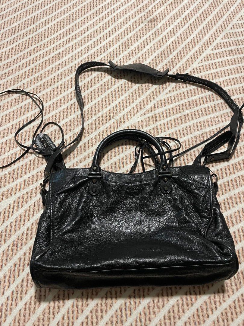 Classic City AJ Bag Logo Strap Black Leather Luxury Bags