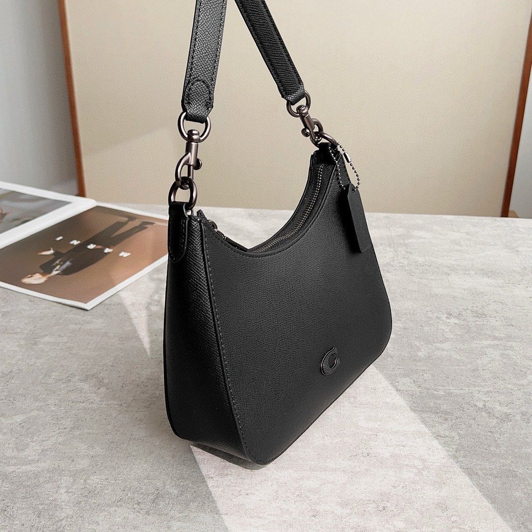 Coach CJ842 HOBO shoulder bag Women s Fashion Bags Wallets Shoulder Bags on Carousell