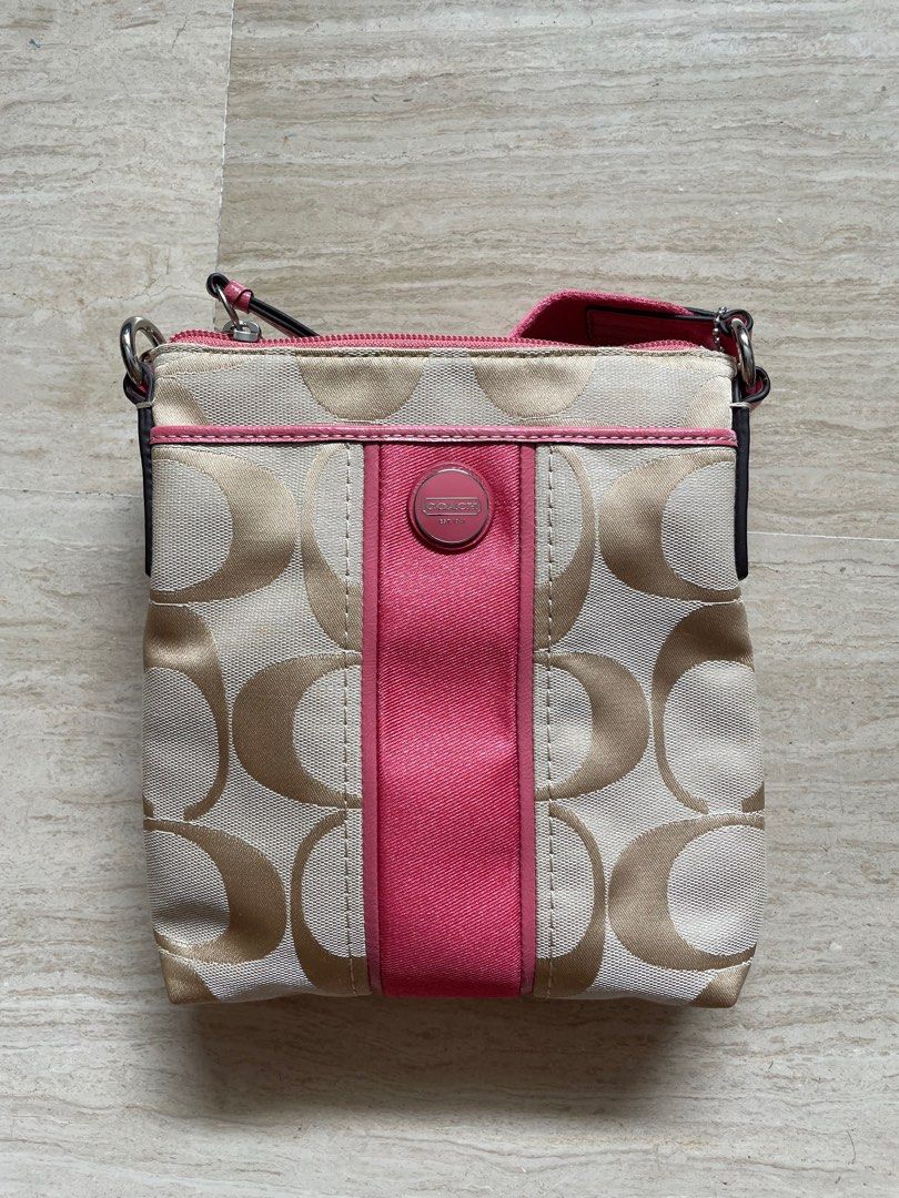 Coach pouch signature stripe discount