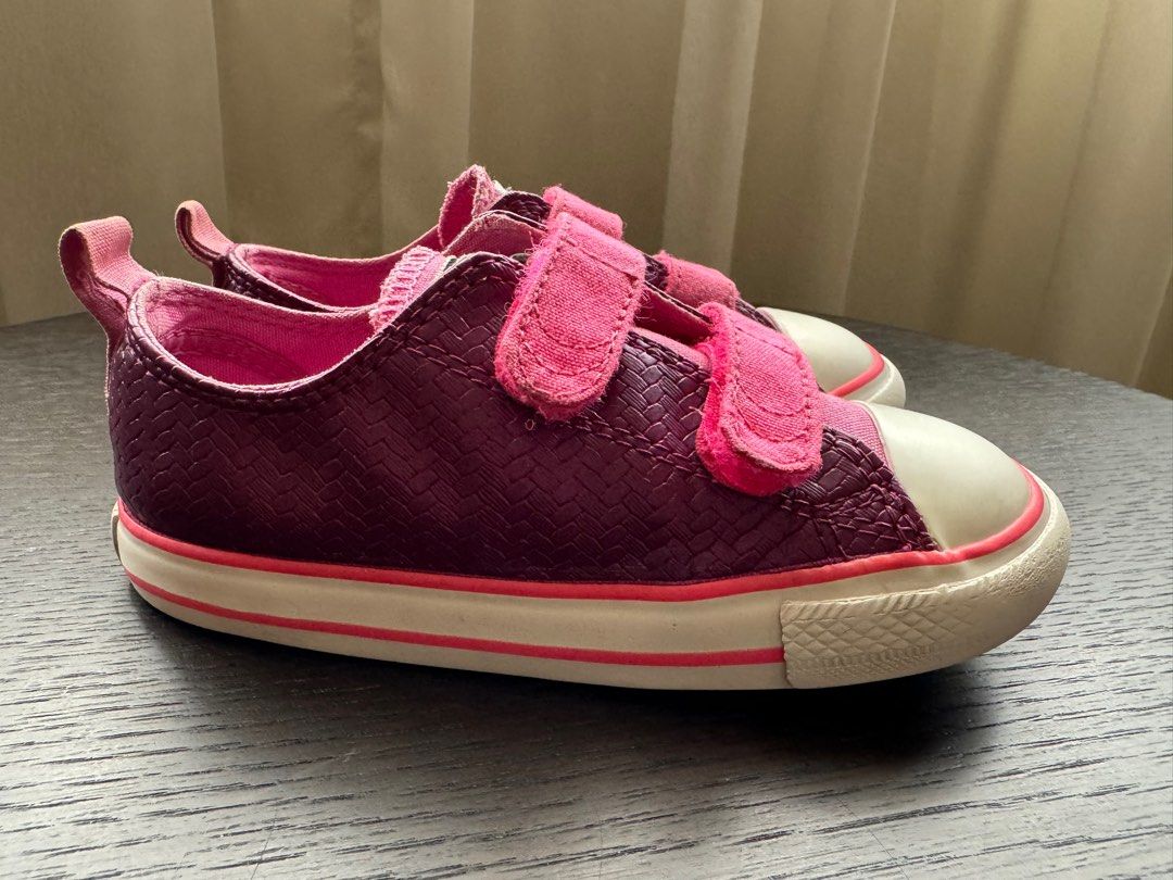 Pink velcro converse hot sale