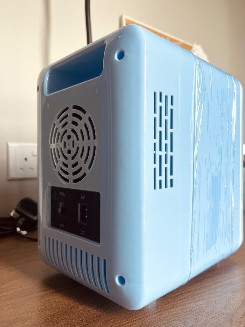 Thinkgizmos sales mini fridge