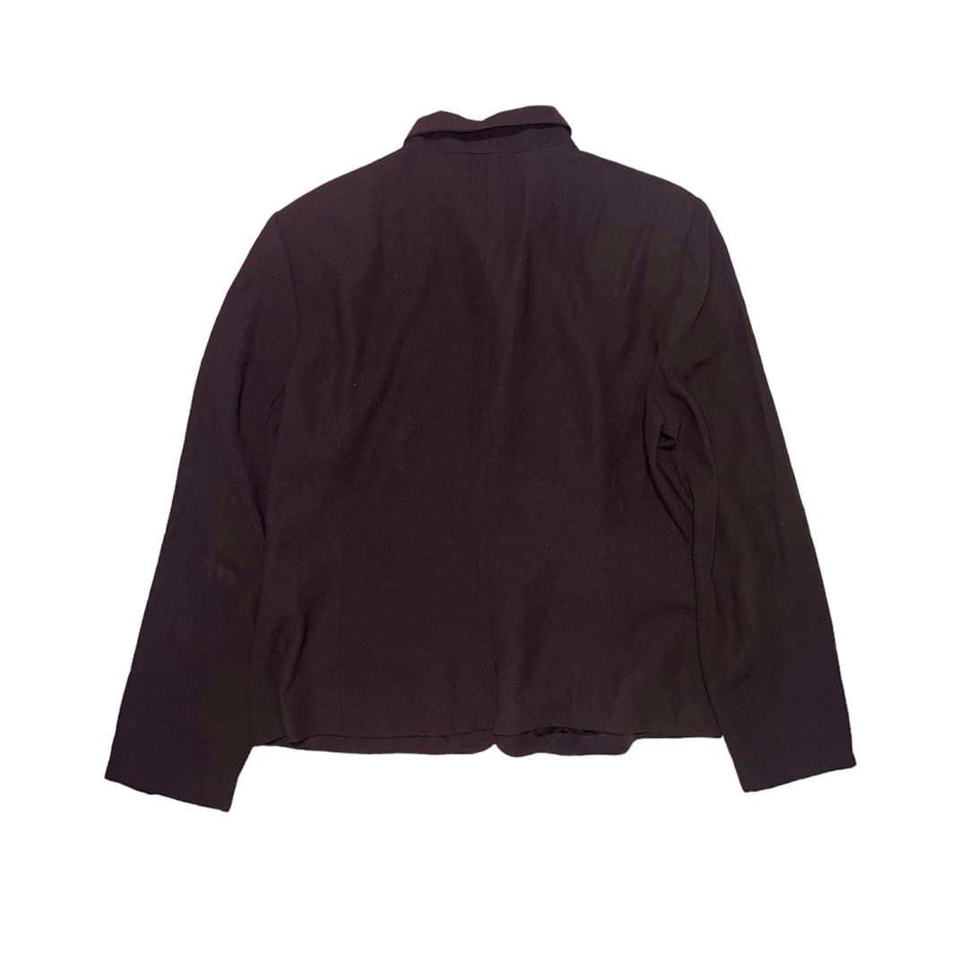 Dark Brown Blazer (Category: Coats, Jackets and Outerwear) located in Manila. Submitted by florescant (Listing ID 1276053904, Image 3). Description: - W: 19 L: 25 Shoulders: 15 Sleeves Length: 24 Sleeves Opening: 5 - thrifted. with lining and built in padding. still in good condition! - ❗️check last photo for the actual color - all actual photos are already posted.