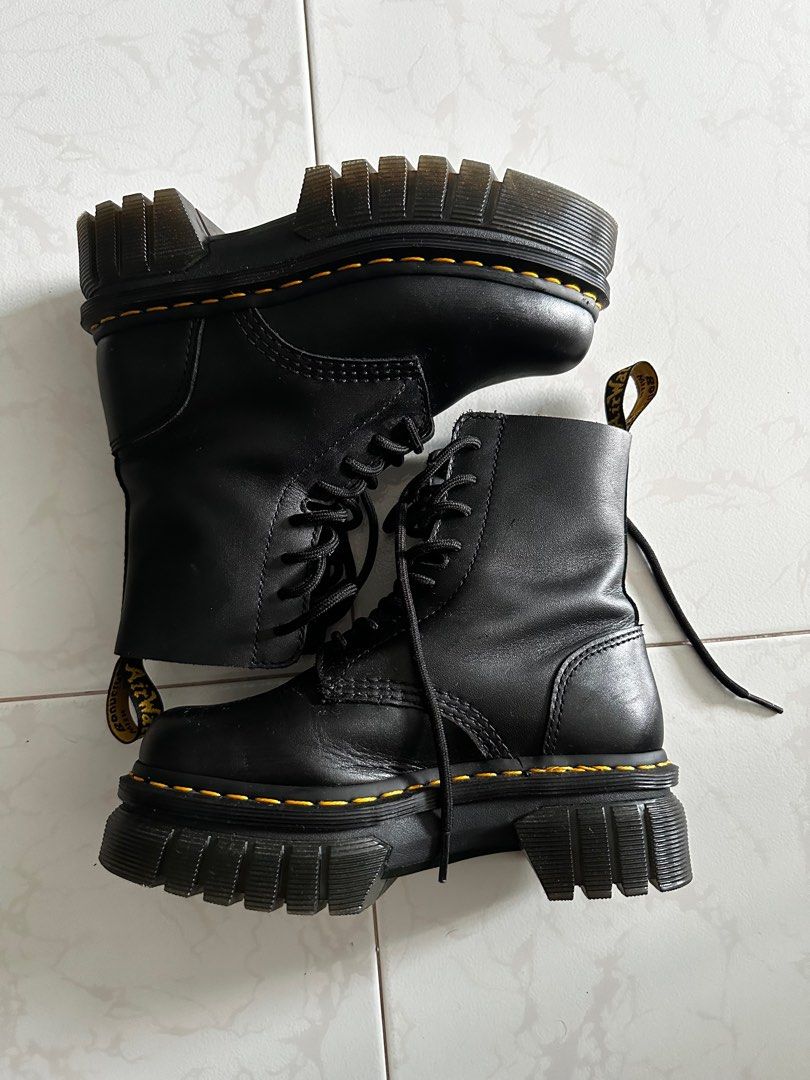 Martens best sale 1 eye
