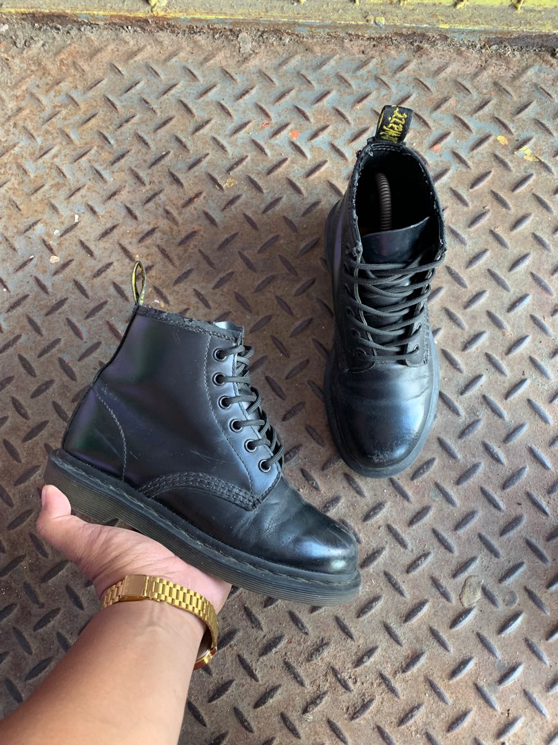 Dr.Martens 10060 Size 37 Women s Fashion Footwear Boots on