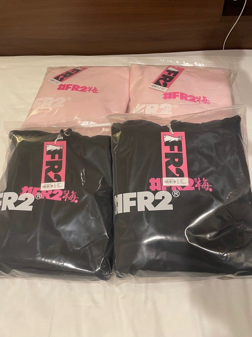 Free size) FR2 UME 梅New year 2024 Rabbits Hoodie black 龍年, 男裝