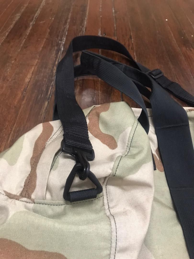 Gregory (Category: Backpacks) located in Sandakan. Submitted by aisyahbee (Listing ID 1275949414, Image 2). Description: Duffle bag Gregory CAMO * saiz XS on tag *Condition 8.5/10 *Made in USA.