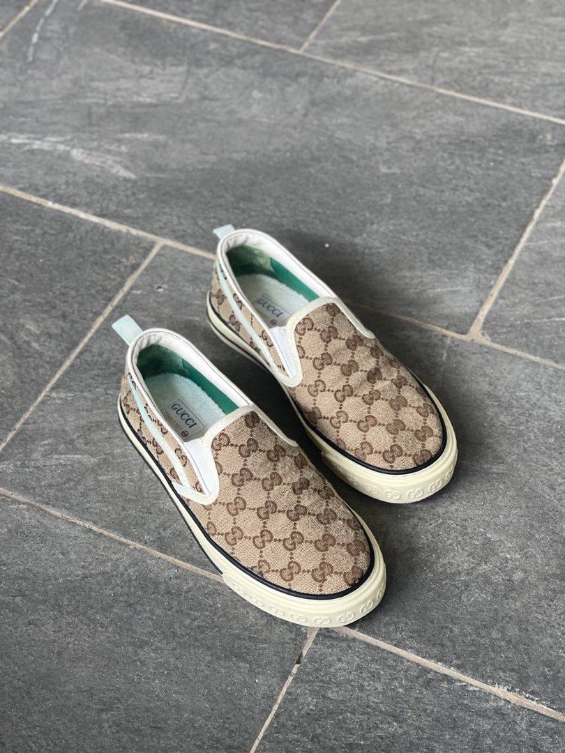 Slip on gucci hotsell