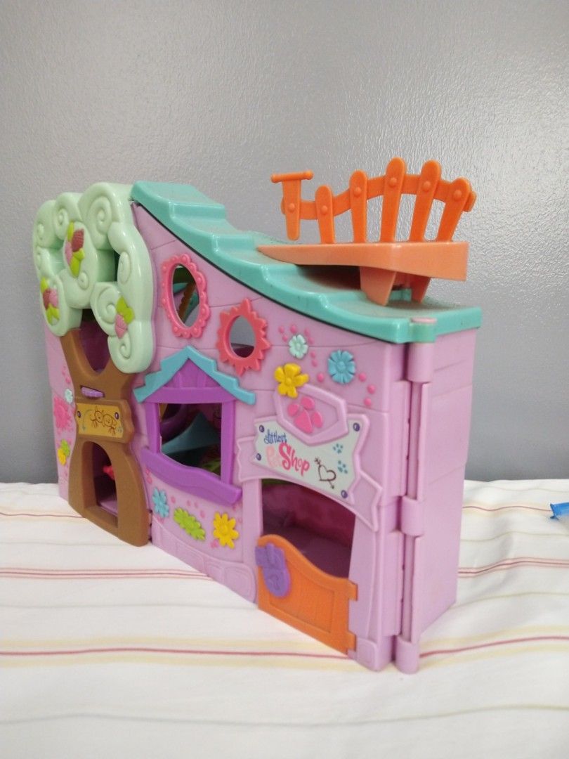 Hasbro Littlest Pet Shop Clubhouse Play Set, Hobbies & Toys, Toys