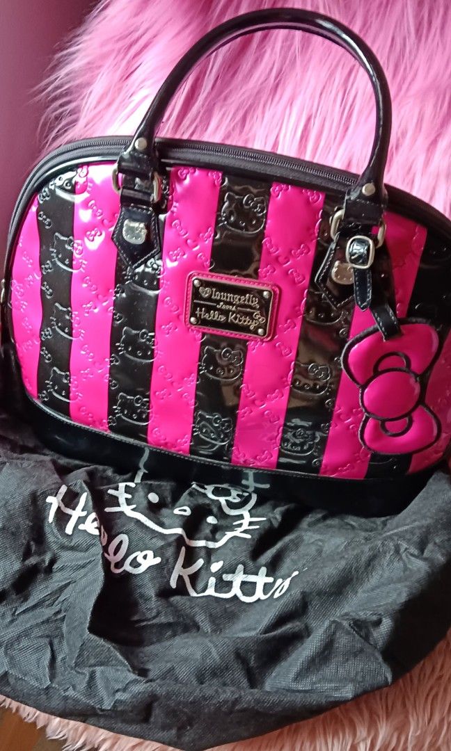 Loungefly! Fanny Pack: Hello Kitty Strawberry – Fandom