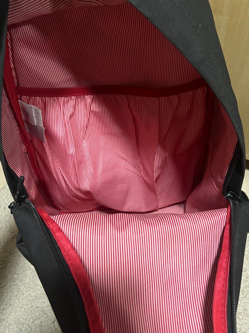 HERSCHEL CLASSIC X-LARGE (BLACK) (Category: Backpacks) located in Mabalacat. Submitted by redclutters (Listing ID 1276024630, Image 2). Description: - authentic herschel bought from travel club ph website - can do shipping (j&t/lbc) shoulder by the buyer - can do swap for herschel nova or for sale for ₱3500 - no sign of damage .