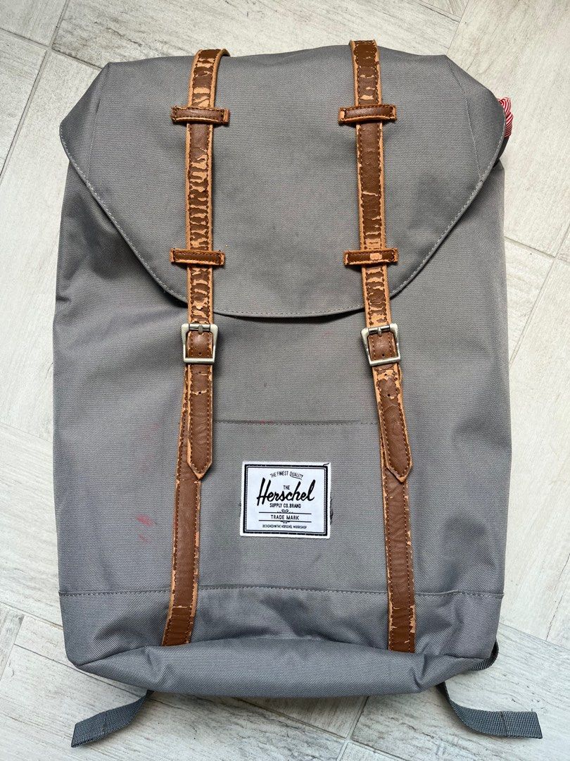 Herschel store retreat grey