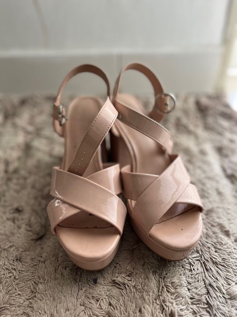 Baby shop platform sandals