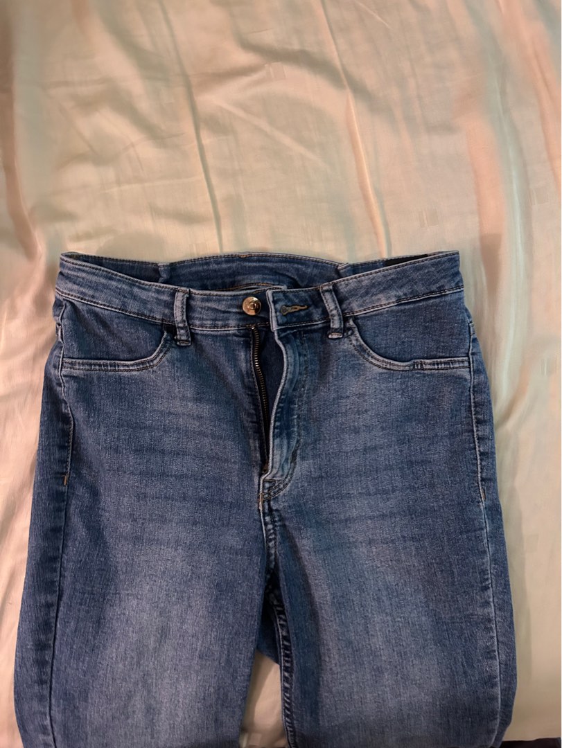 H&m slim vs skinny top