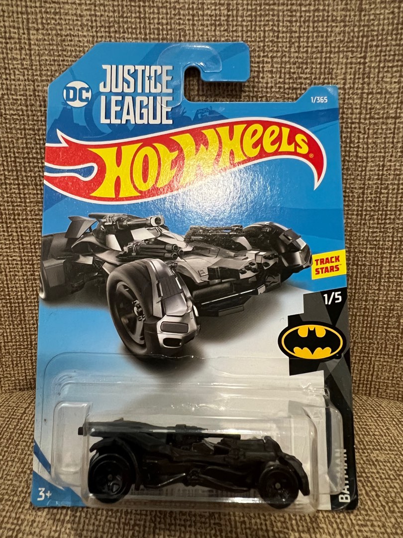 Hot wheels hot sale batmobile 2018