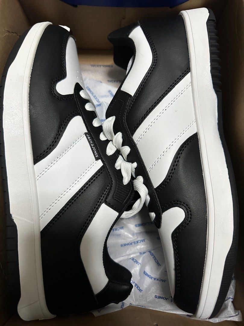 Jam shoes black hotsell white