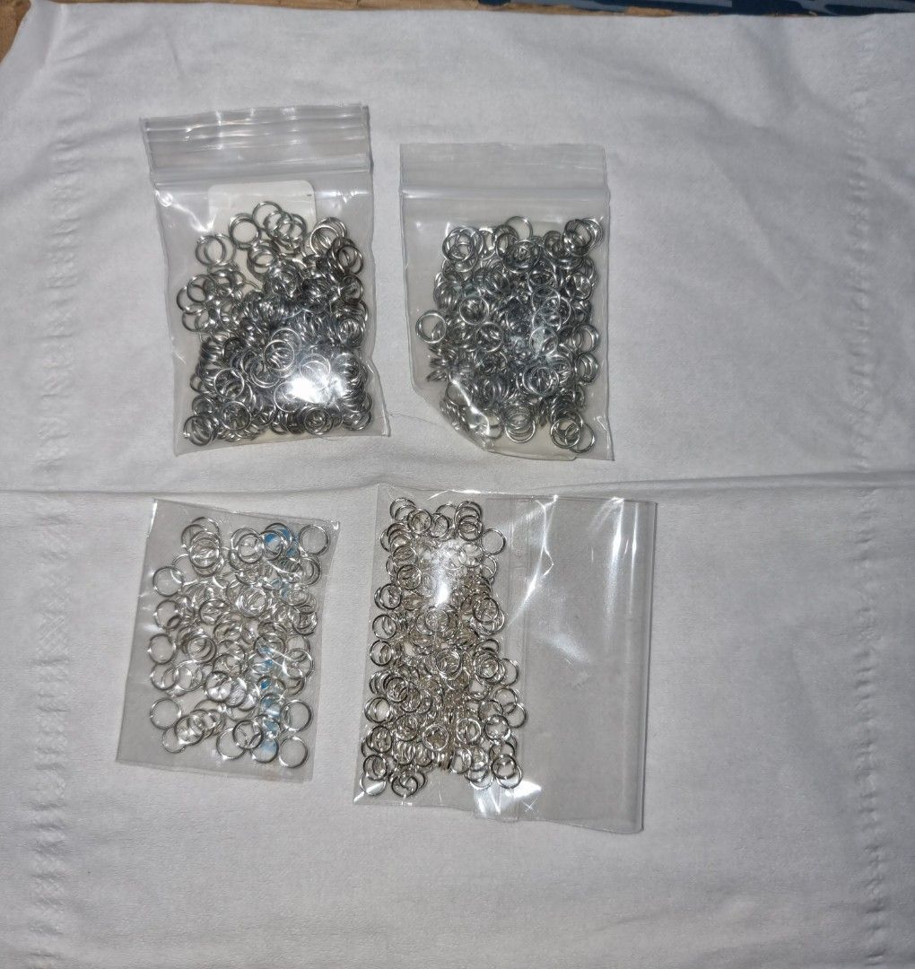 White jump outlet rings