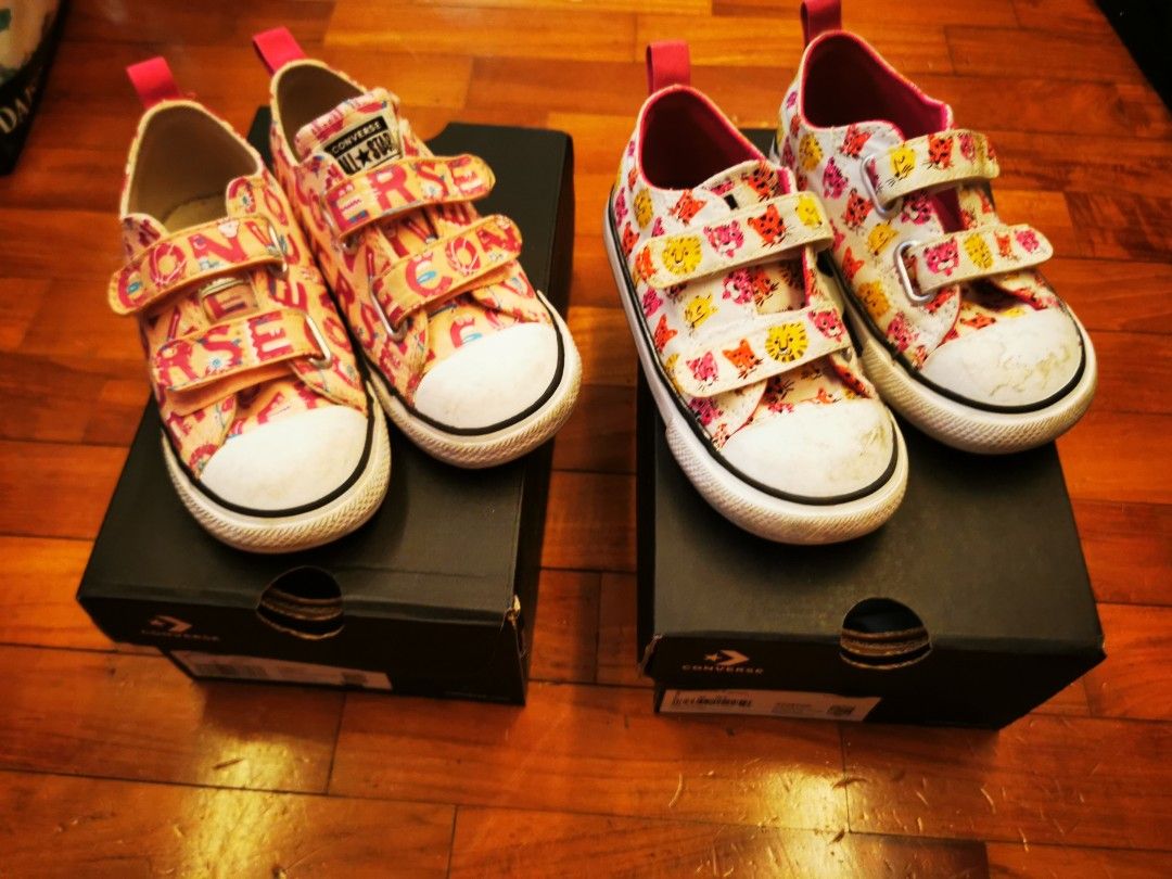 Childrens outlet converse sneakers