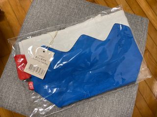 （分類：）位於 。 由 clarissat 提交（商品編號 1276033332，圖片 1）。簡介： 。