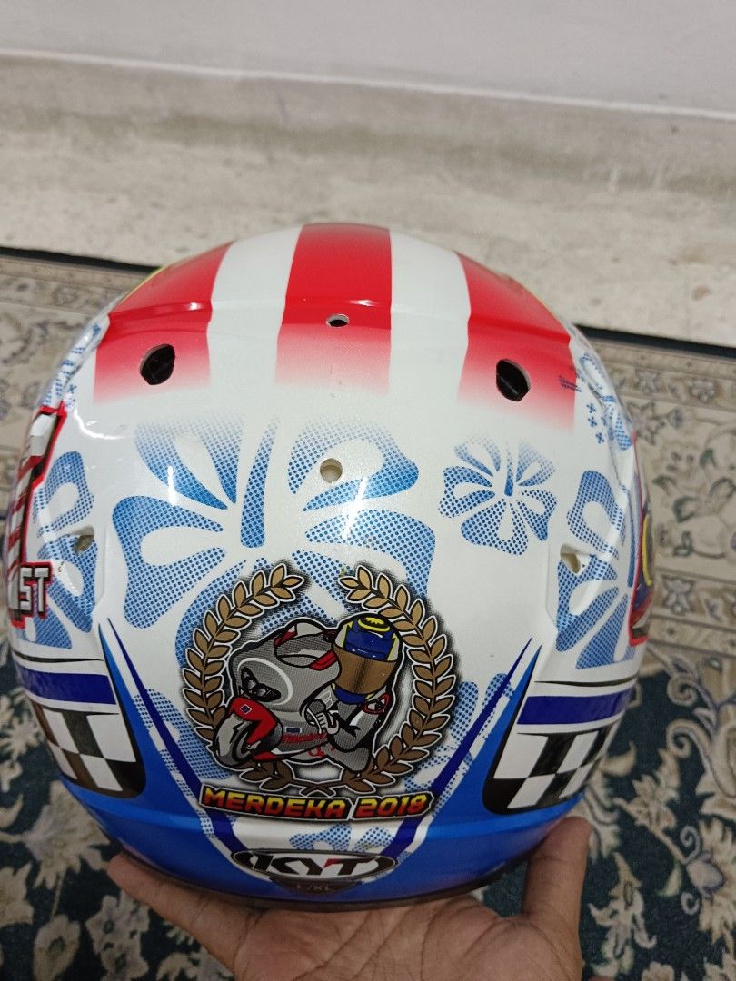 KYT Merdeka 61, Motorbikes on Carousell