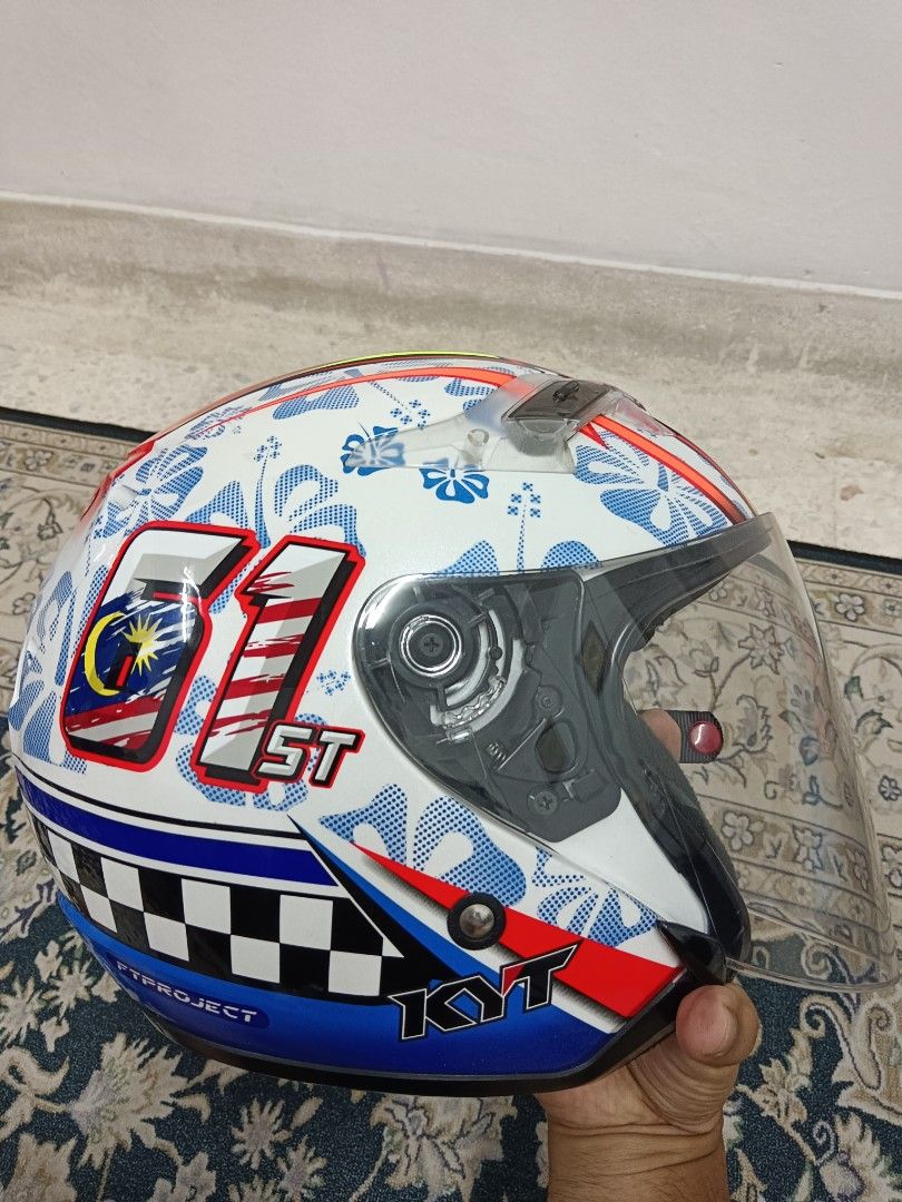 KYT Merdeka 61, Motorbikes on Carousell