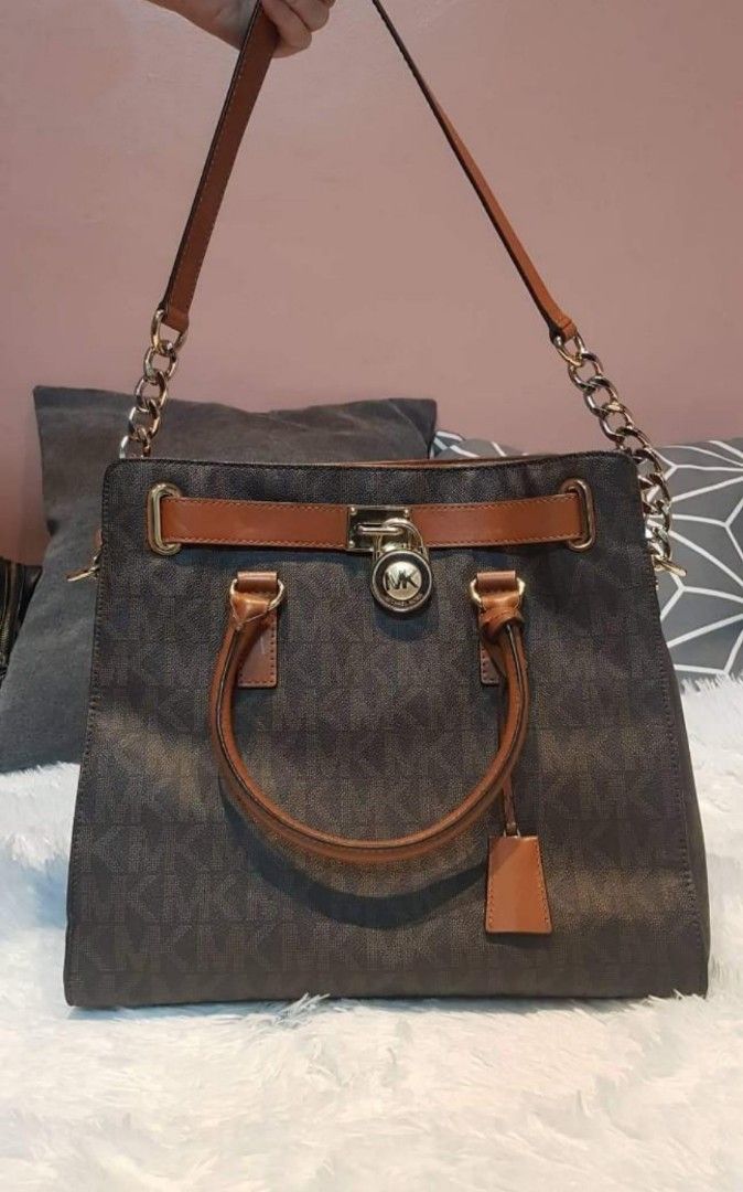 Rush sale Authentic Large Hamilton MK tote bag signature brown with dust bag