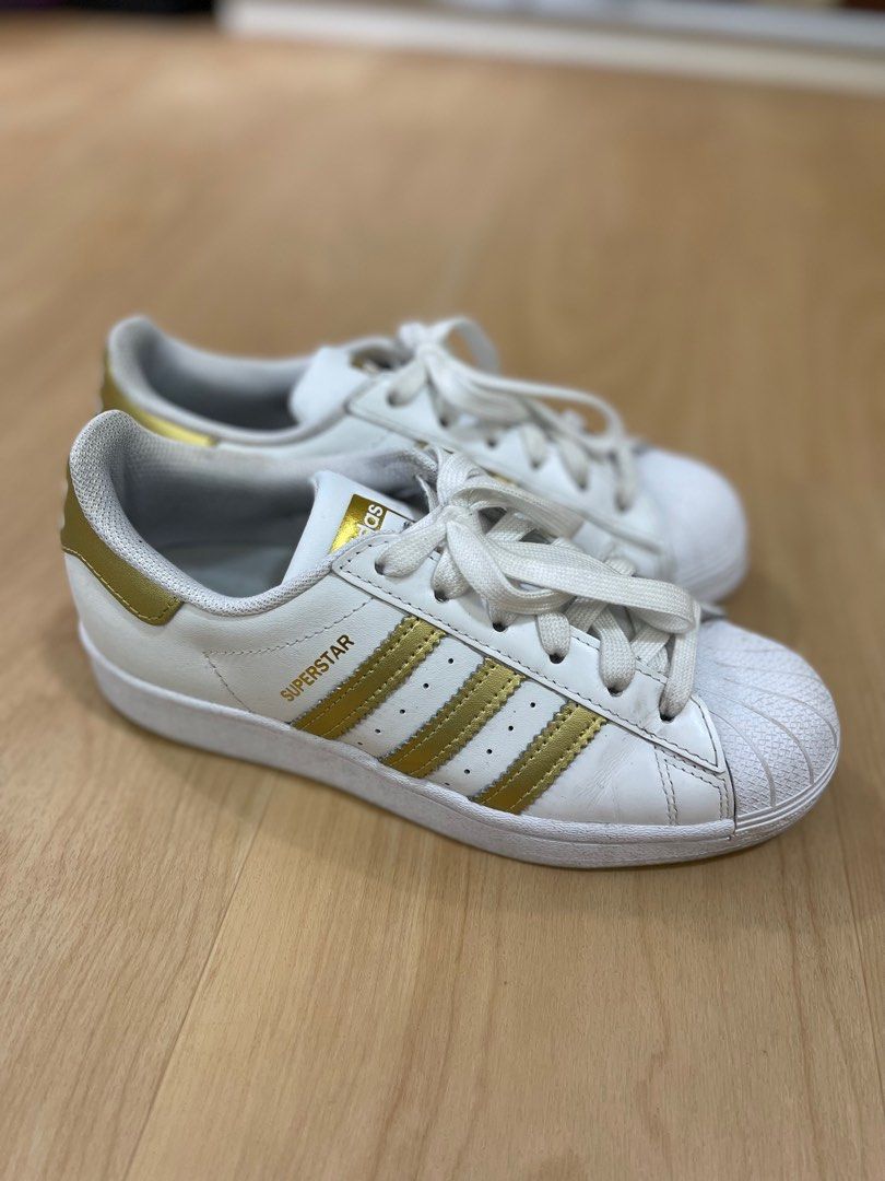 Adidas superstar sales limited edition gold