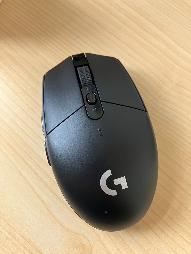 Logitech G304 Lightspeed, 電腦＆科技, 電腦周邊及配件, 電腦滑鼠及相關產品 - Carousell