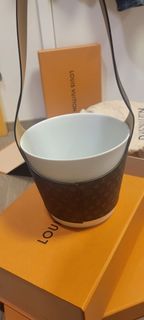 （分類：）位於 。 由 eechh 提交（商品編號 1276063309，圖片 1）。簡介： 。