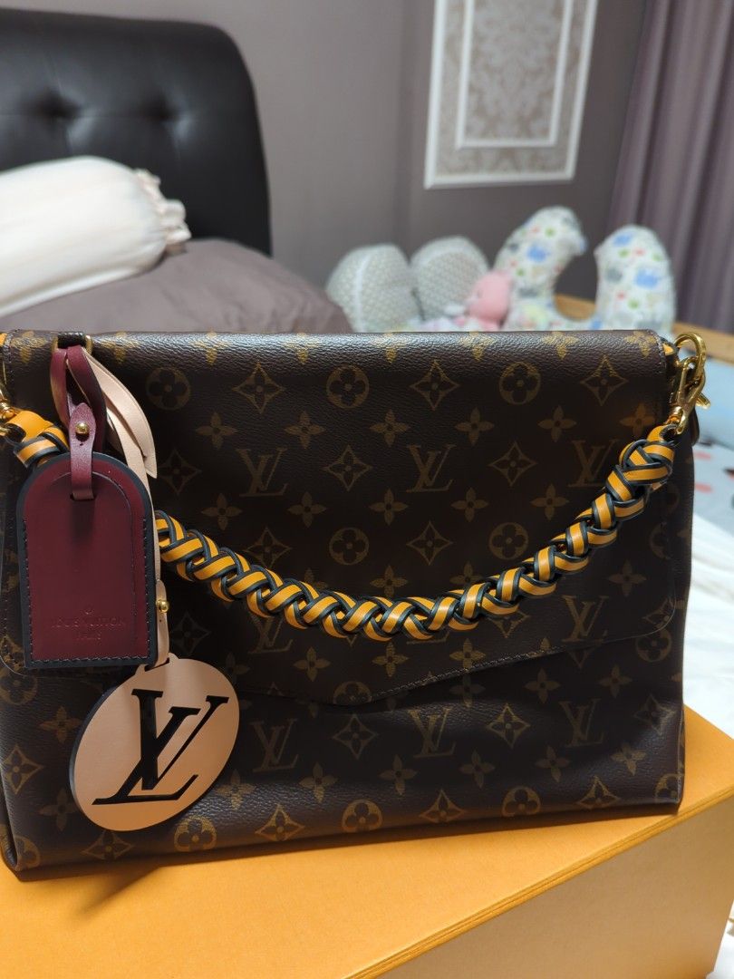 Lv sling bag clearance 2019