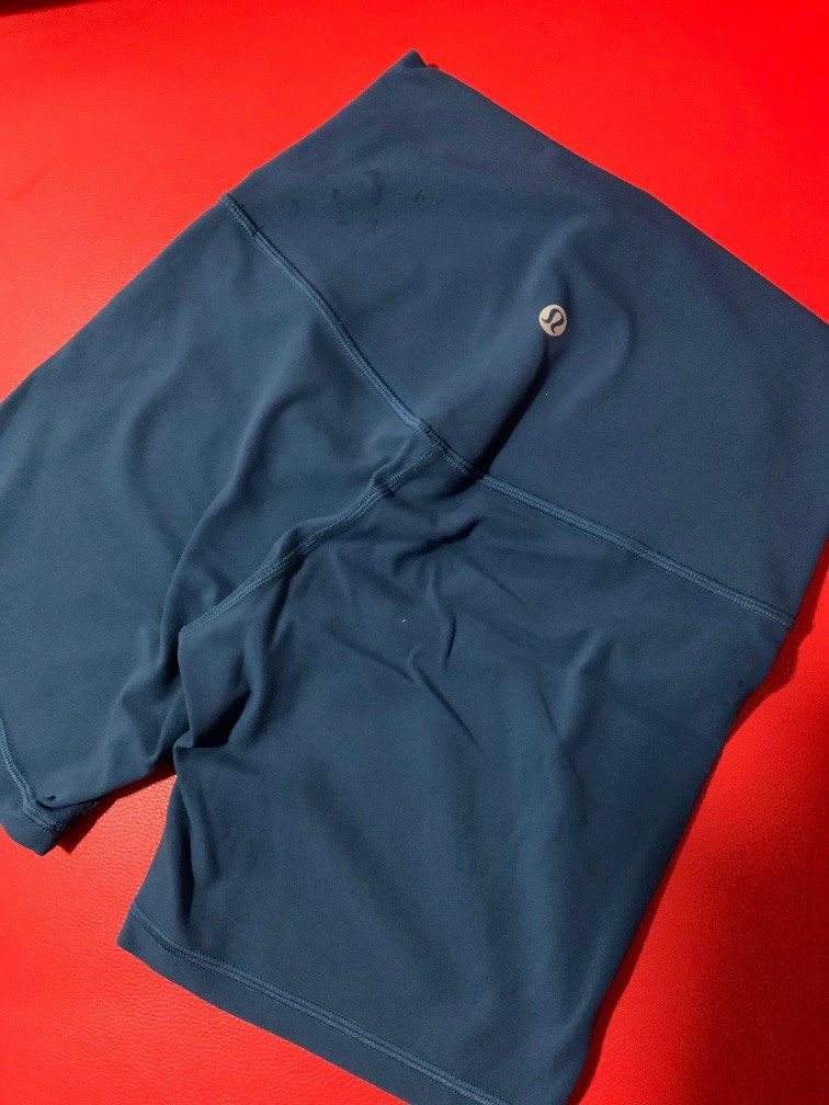 MAJOR PRICE DROP TO CLEAR! BNWT LULULEMON SIZE L ASIA FIT Nulu and