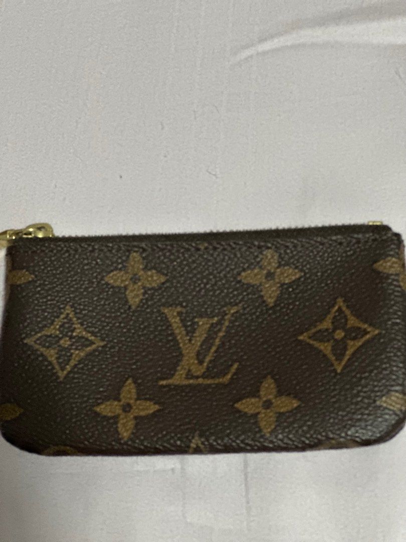 𝚁𝚎𝚍𝚛𝚘𝚜𝚎𝚋𝚊𝚍𝚍𝚒𝚎 🌹 on Instagram: “Comment which small coin purse  y'all w… | Girly car accessories, Louis vuitton key pouch, Louis vuitton  keychain wallet