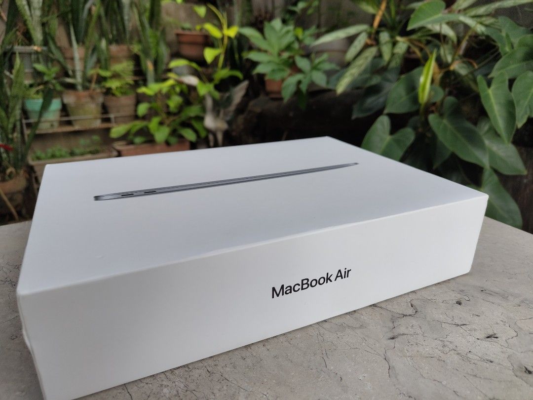 MacBook Air Box Only (Category: Other Accessories) located in Mandaluyong City. Submitted by ricmann (Listing ID 1275980152, Image 1). Description: MacBook Air Box ONLY p1500 location: Mandaluyong.