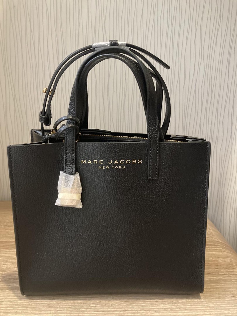 Marc jacobs mini grind black tote bag, Luxury, Bags & Wallets on Carousell