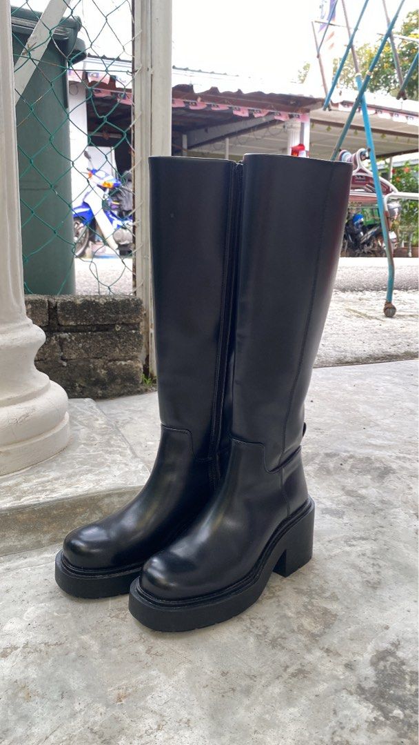Monki boots Women s Fashion Footwear Boots on Carousell
