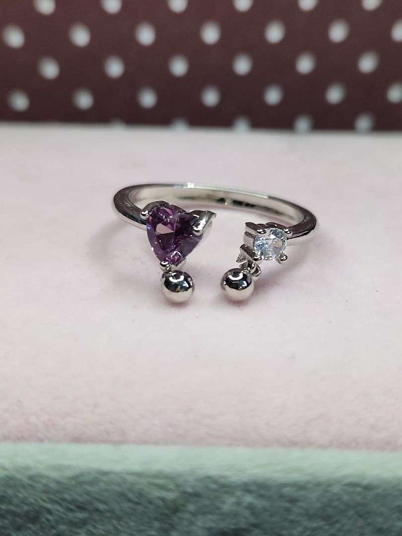 Alexandrite heart ring top