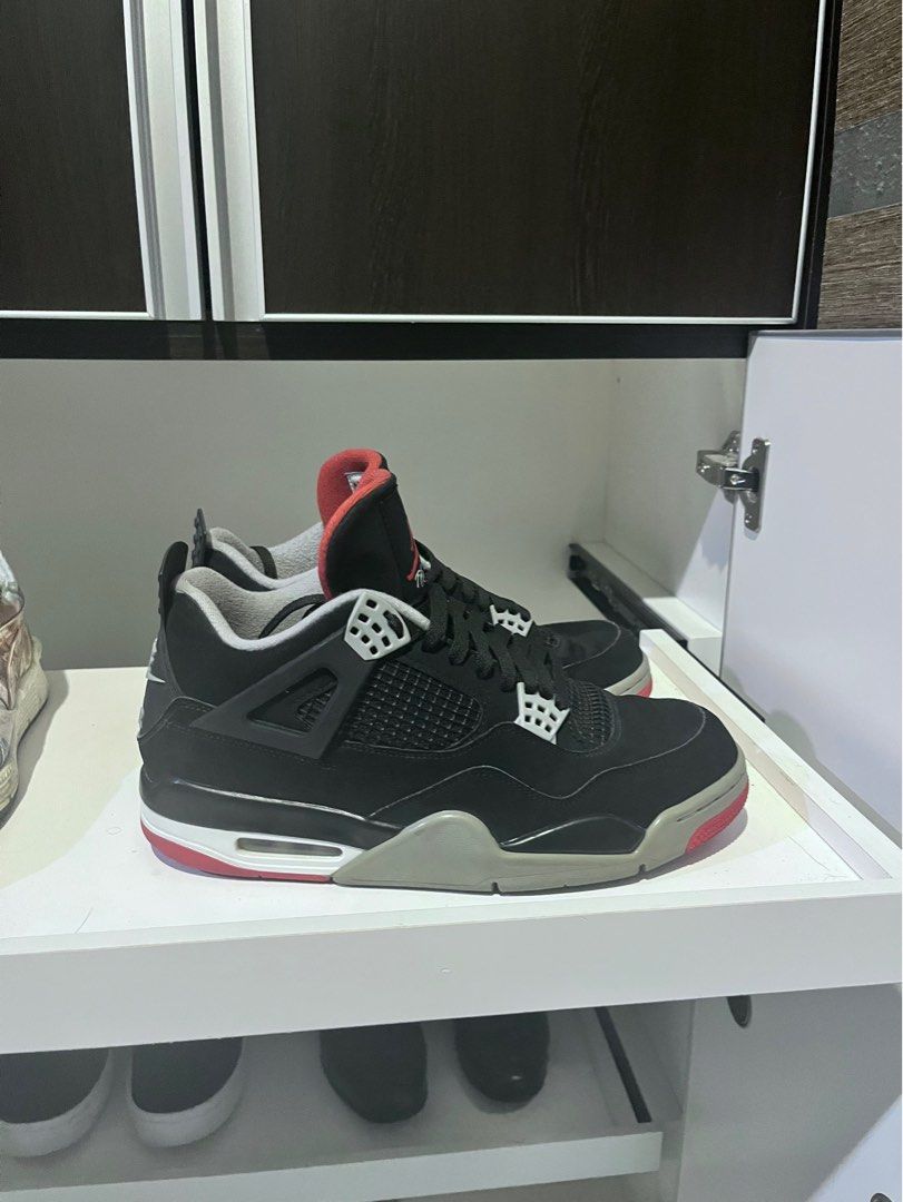 Travis scott bred 4 top