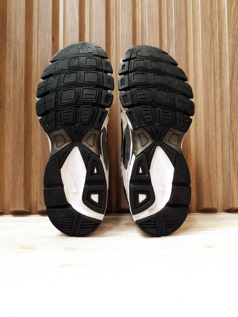 NIKE INITIATOR METALIC COOL GREY, Fesyen Pria, Sepatu , Sneakers di ...