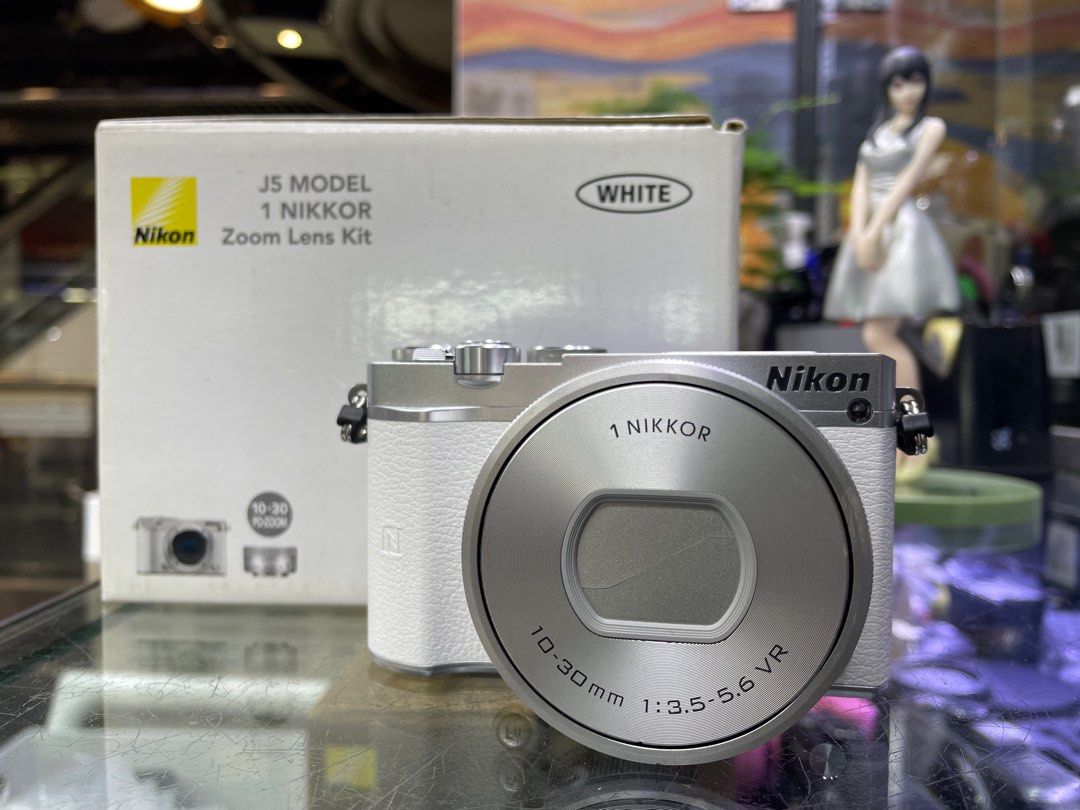 Nikon Nikon1 J5 中古美品 動作確認OK Nikon Nikon1 J5 10-30mm Kit 中古