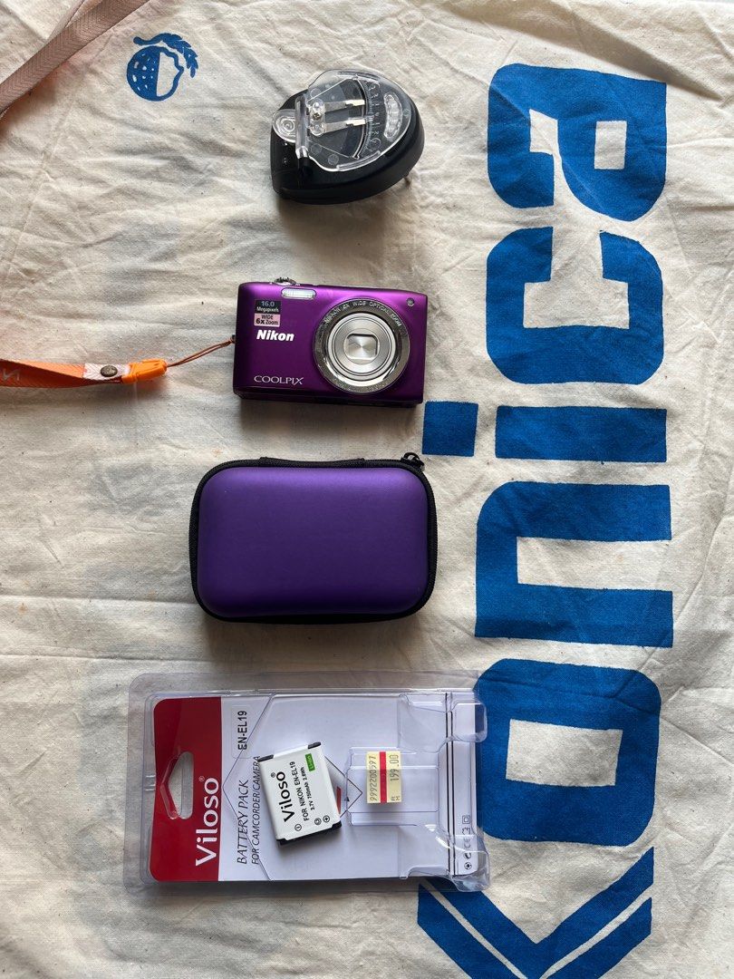 NIKON COOLPIX S2700 PURPLE RARE COLOURWAY, Photography, Cameras on