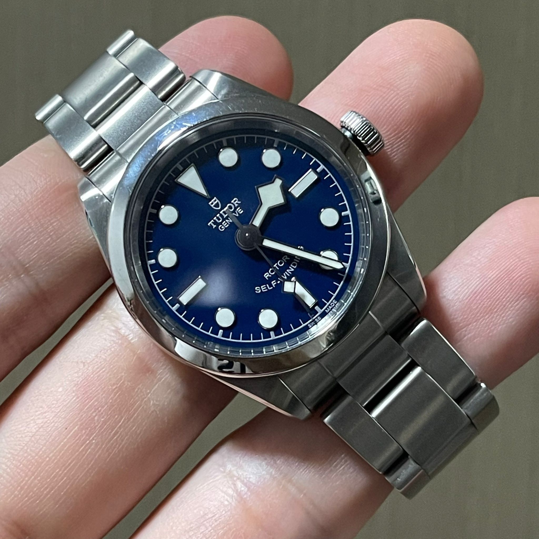 Tudor black shop bay 32 blue