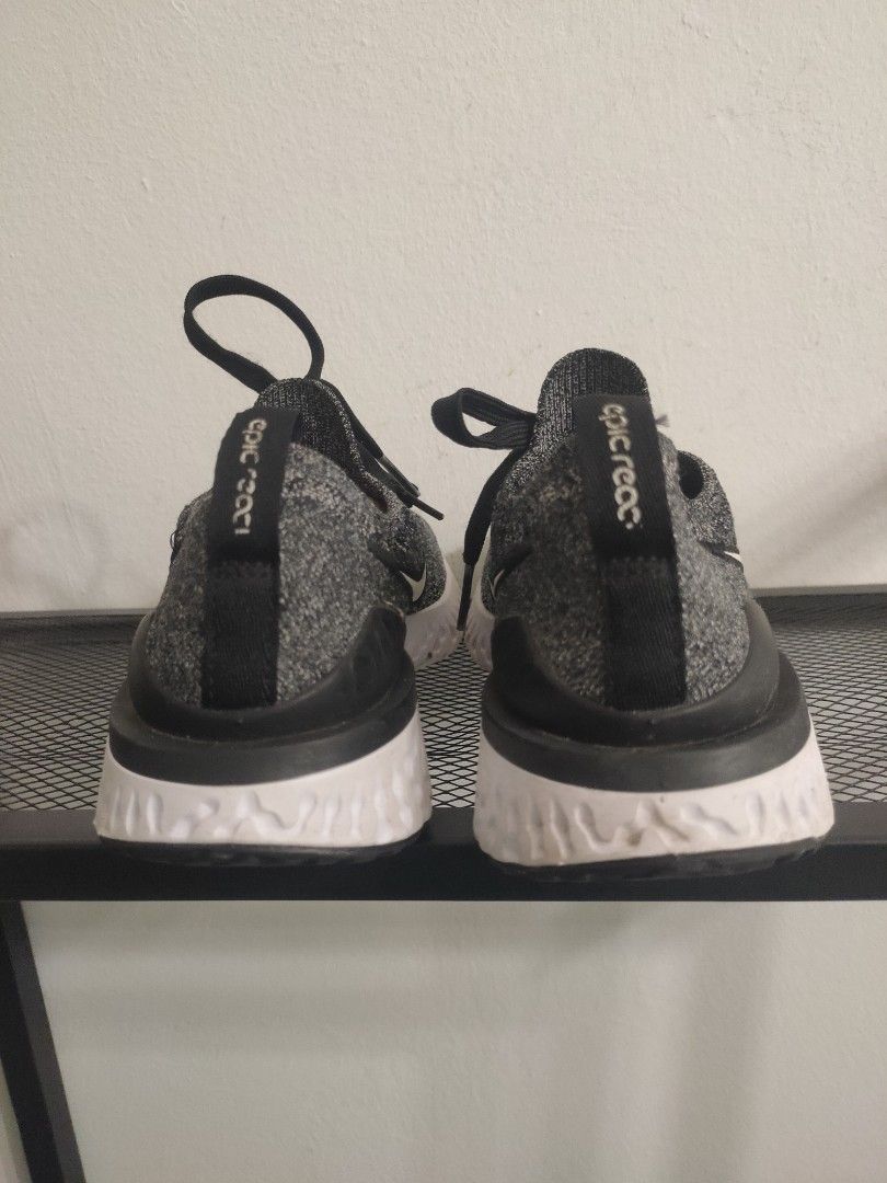 Ultra boost epic react top