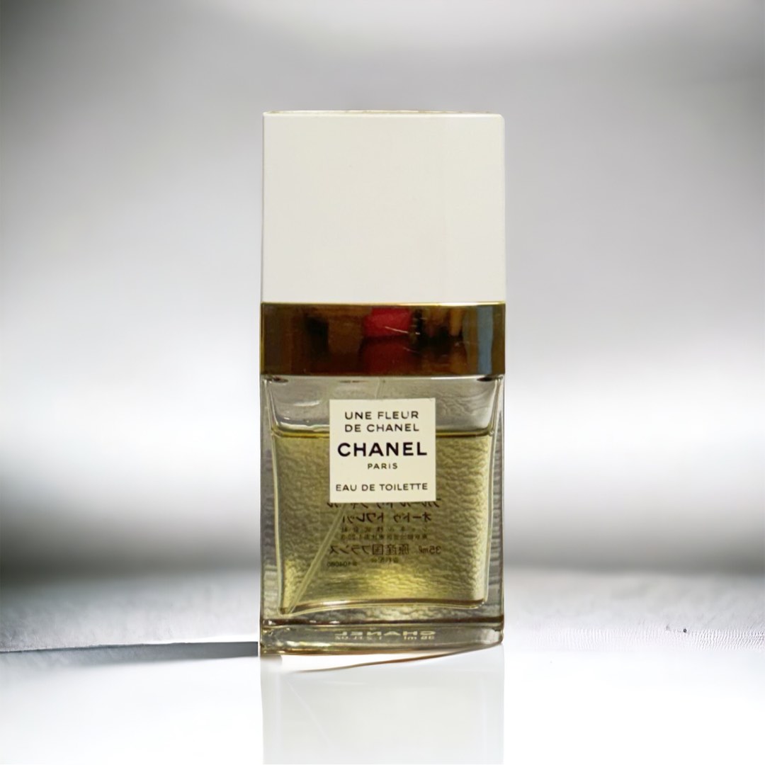 PRE ORDER] CHANEL Une Fleur de Chanel 35ML EDT Spray No Box Rare