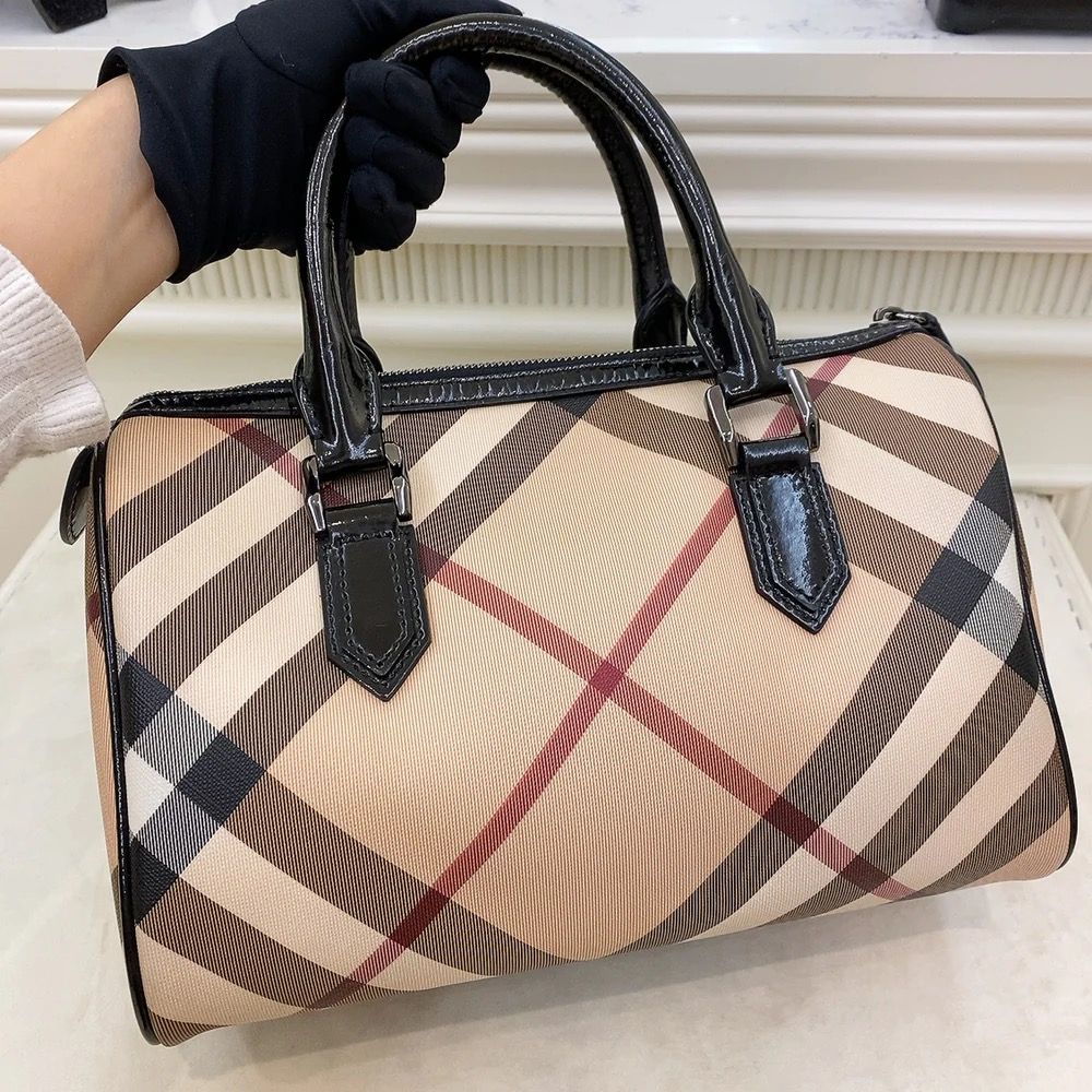 Preloved Authentic Burberry Boston Bag Luxury Bags Wallets on