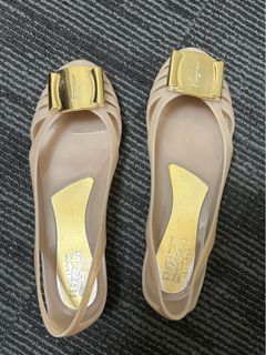 Ferragamo jelly discount flats sale