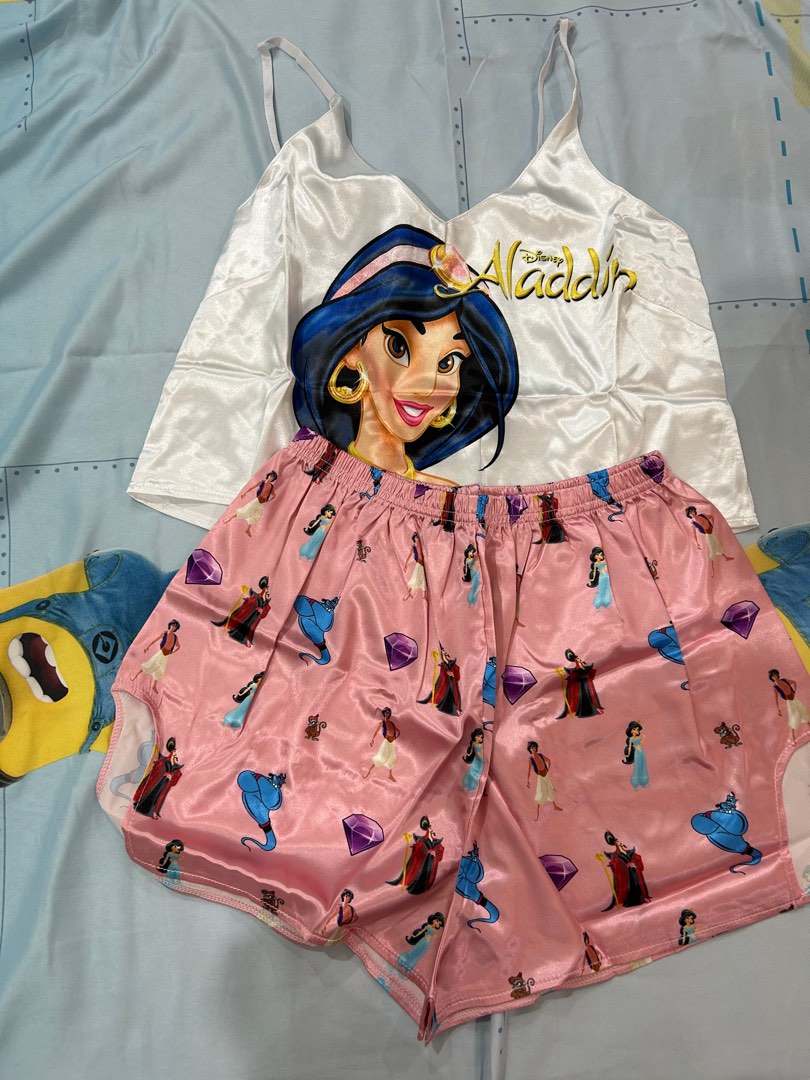 Princess jasmine deals pjs womens