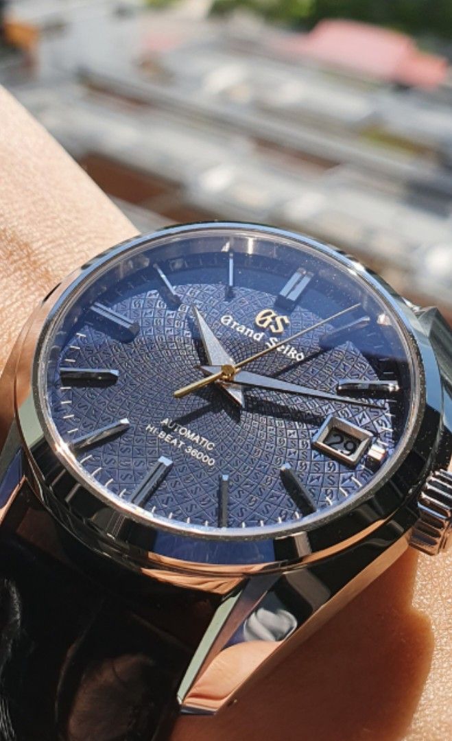 Mint SBGH267 Grand Seiko (Unworn Bracelet), Men's Fashion, Watches